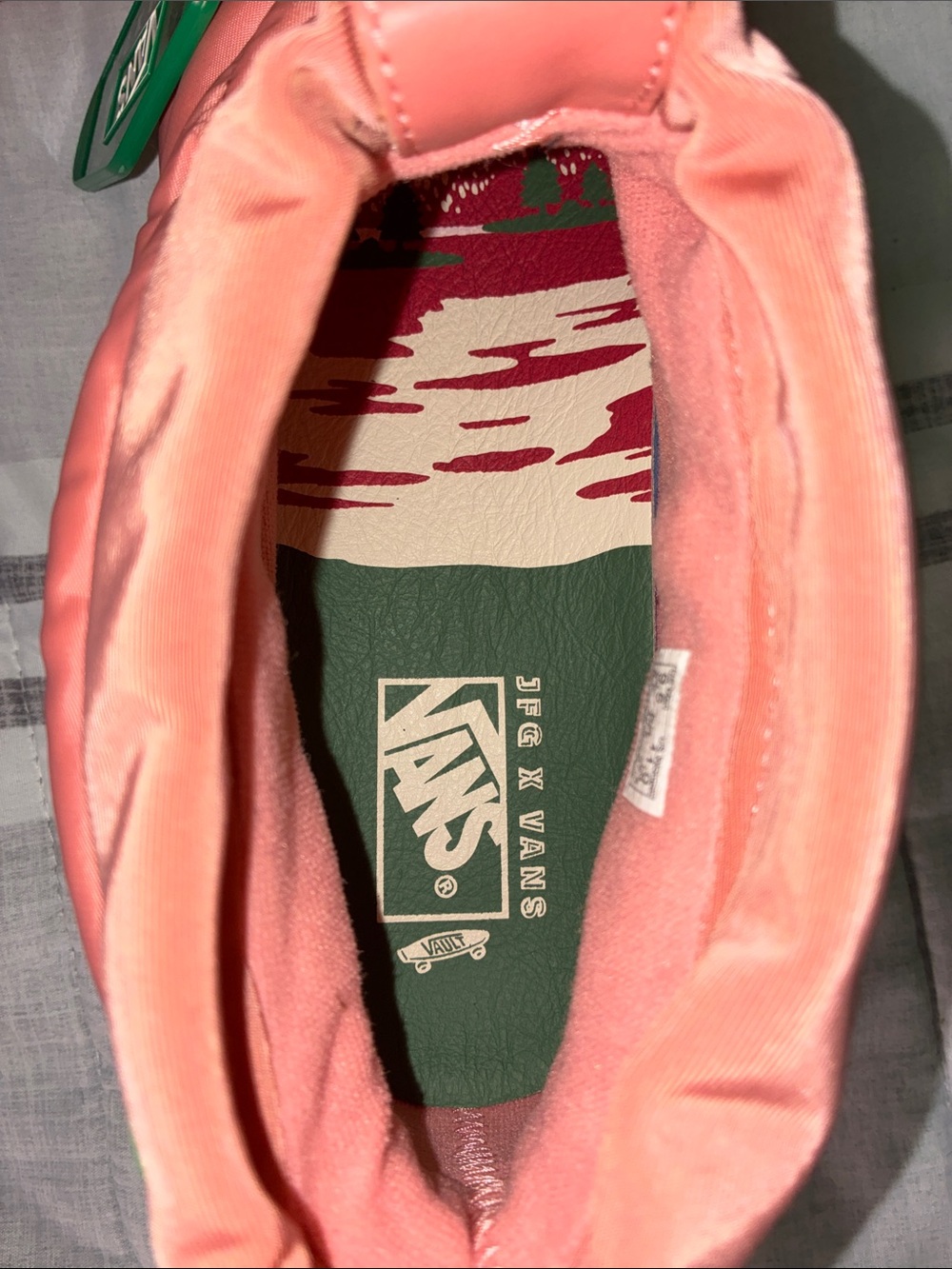 Vans Pink and Green Chocolate Valley Resort Sneakers - Picture 8 of 9